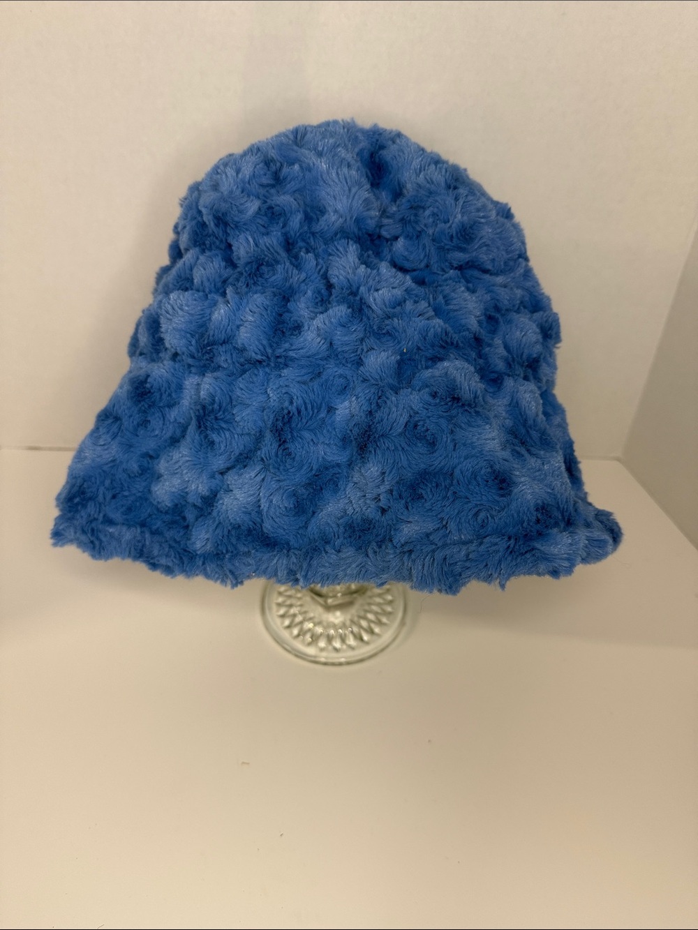 Pamela McCoy Plush Faux-Fur women's Bucket Hat - Blue